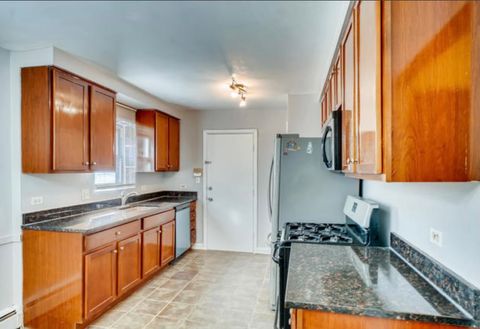 1711 W Estes Avenue 2N Chicago IL 60626