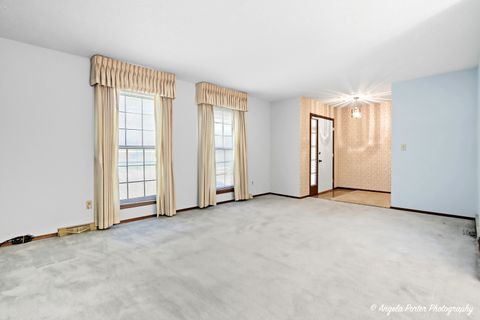 Tiny photo for 578 Pine Grove Avenue, Gurnee, IL 60031 (MLS # 12476794)