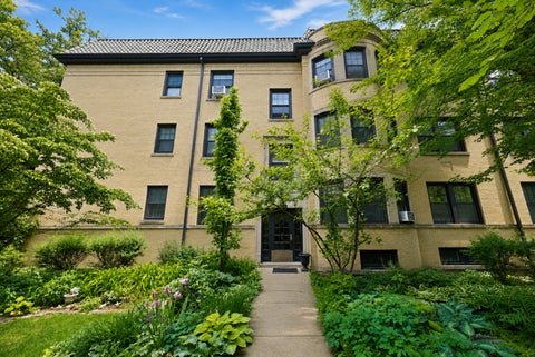 Photo of 1425 W Summerdale Avenue #2AB, Chicago, IL 60640 (MLS # 12668299)