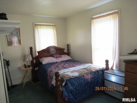 Tiny photo for 719 Quincy Avenue, Clarence, IA 52216 (MLS # QC4265853)