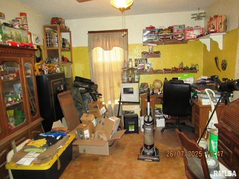 Tiny photo for 719 Quincy Avenue, Clarence, IA 52216 (MLS # QC4265853)