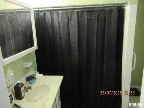 Tiny photo for 719 Quincy Avenue, Clarence, IA 52216 (MLS # QC4265853)