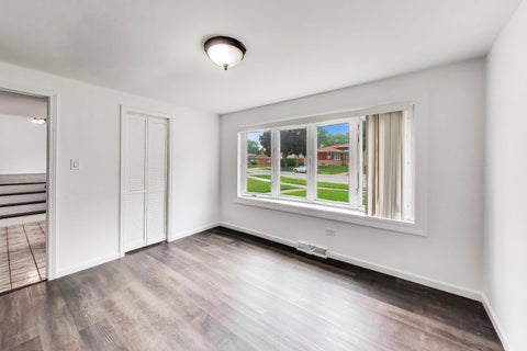 Tiny photo for 10128 Parke Avenue, Oak Lawn, IL 60453 (MLS # 12748898)