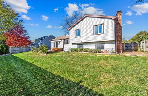 Tiny photo for 1035 Shadowood Lane, Crystal Lake, IL 60014 (MLS # 12502326)