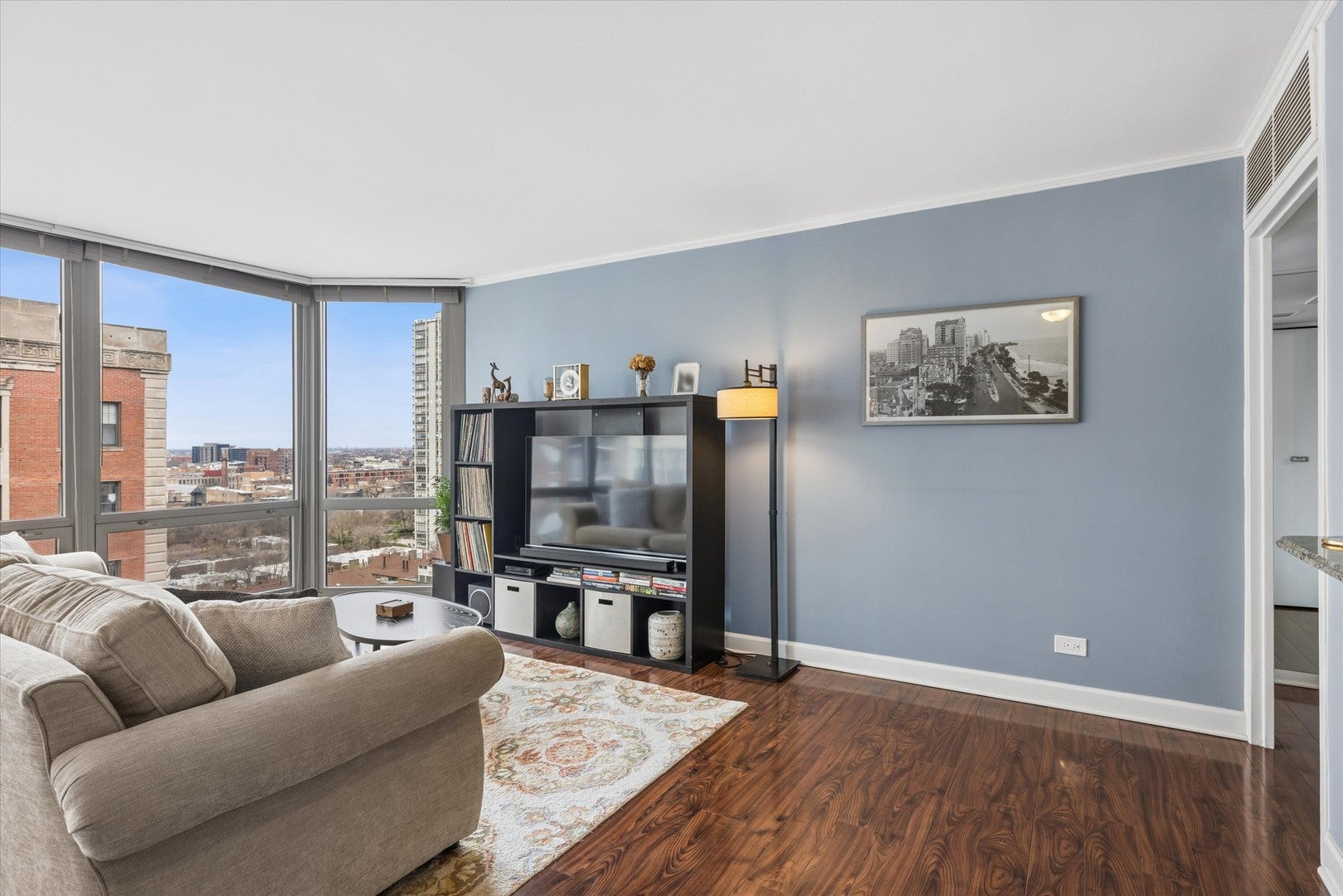 21 W Goethe Street 15A