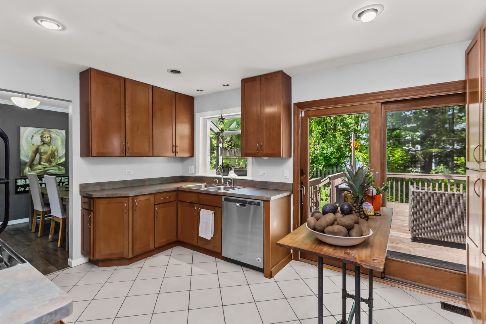 228 N Walnut Lane
