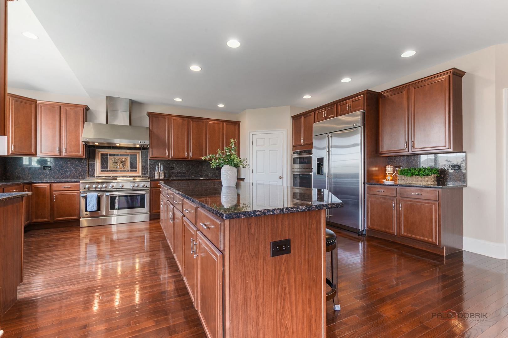Hawthorn Woods, Illinois, 60047, United States, 5 Bedrooms Bedrooms, ,7 BathroomsBathrooms,Residential,Contingent,2051948