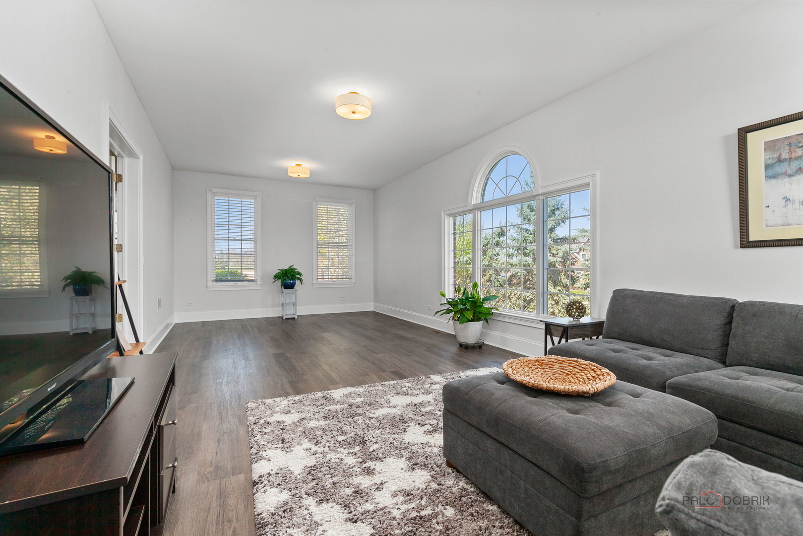 Hawthorn Woods, Illinois, 60047, United States, 5 Bedrooms Bedrooms, ,7 BathroomsBathrooms,Residential,Contingent,2051948