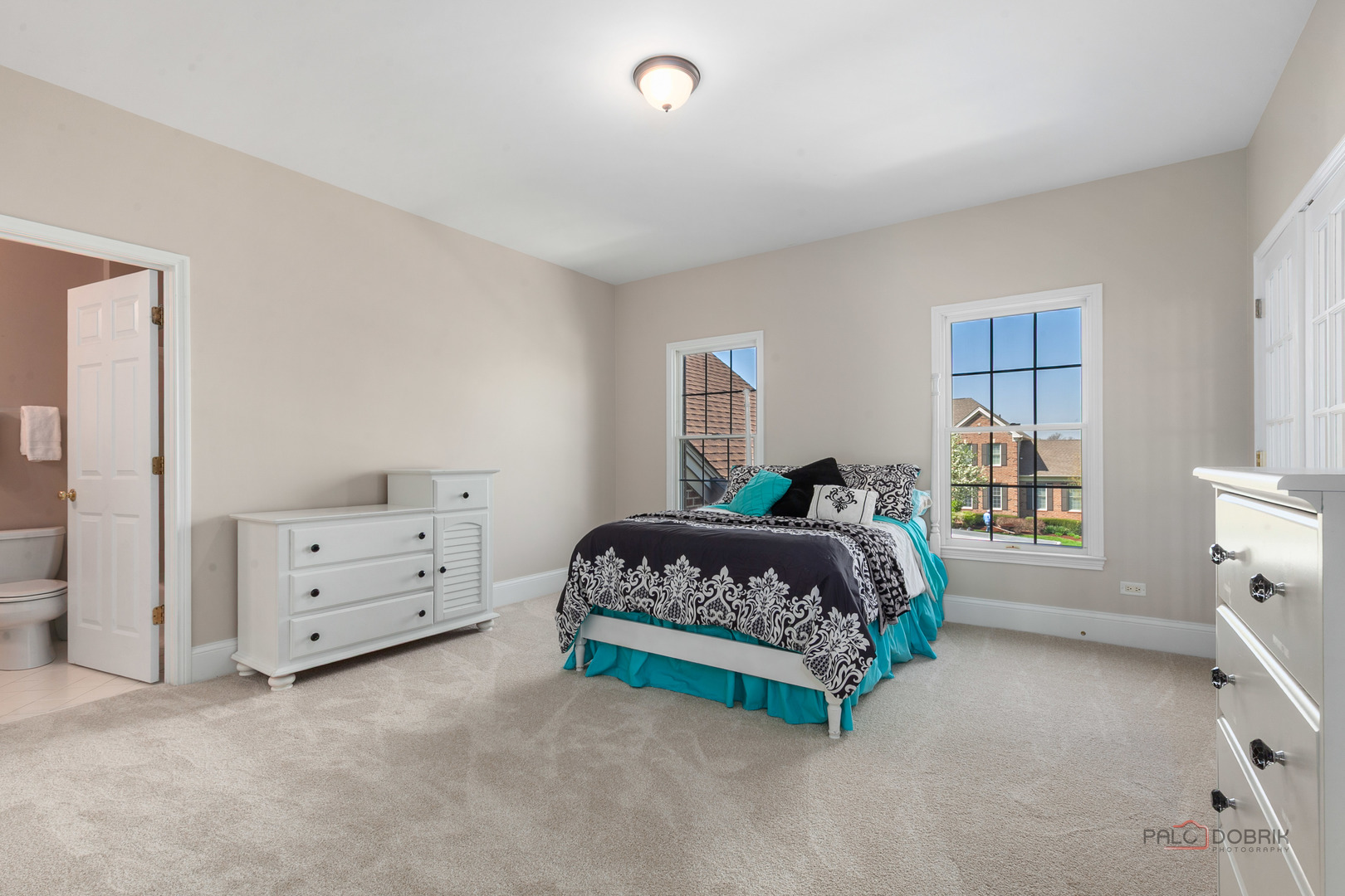 Hawthorn Woods, Illinois, 60047, United States, 5 Bedrooms Bedrooms, ,7 BathroomsBathrooms,Residential,Contingent,2051948
