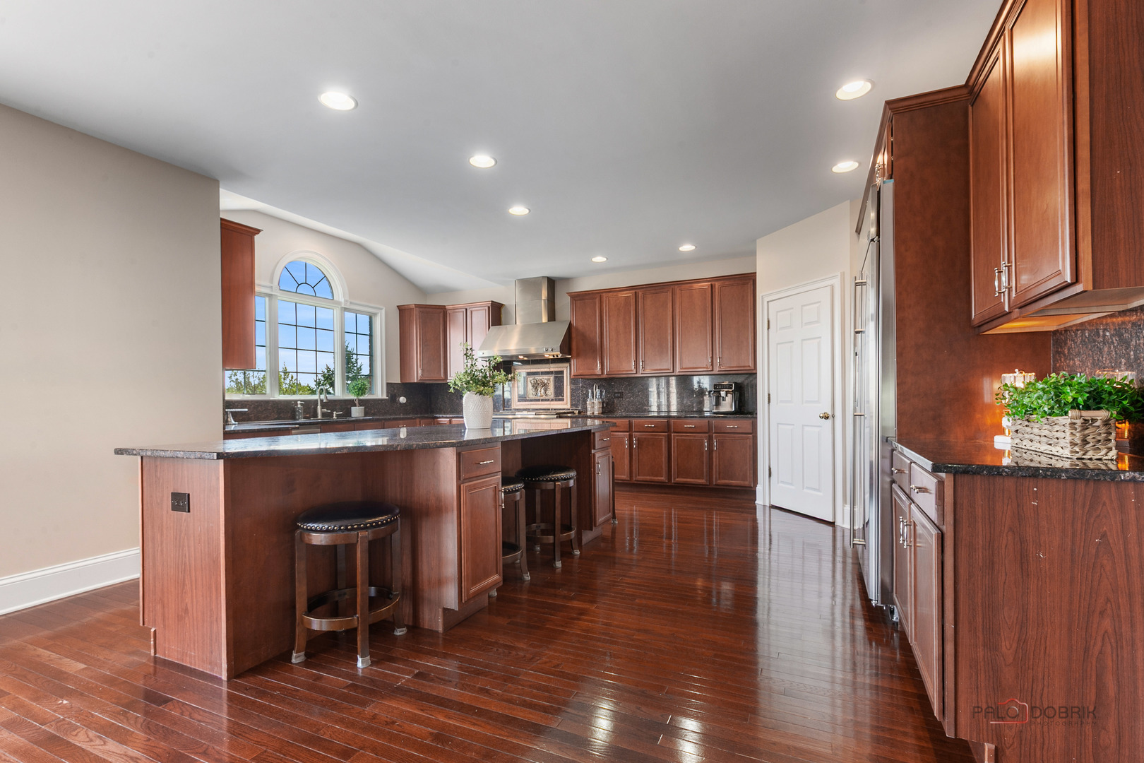 Hawthorn Woods, Illinois, 60047, United States, 5 Bedrooms Bedrooms, ,7 BathroomsBathrooms,Residential,Contingent,2051948