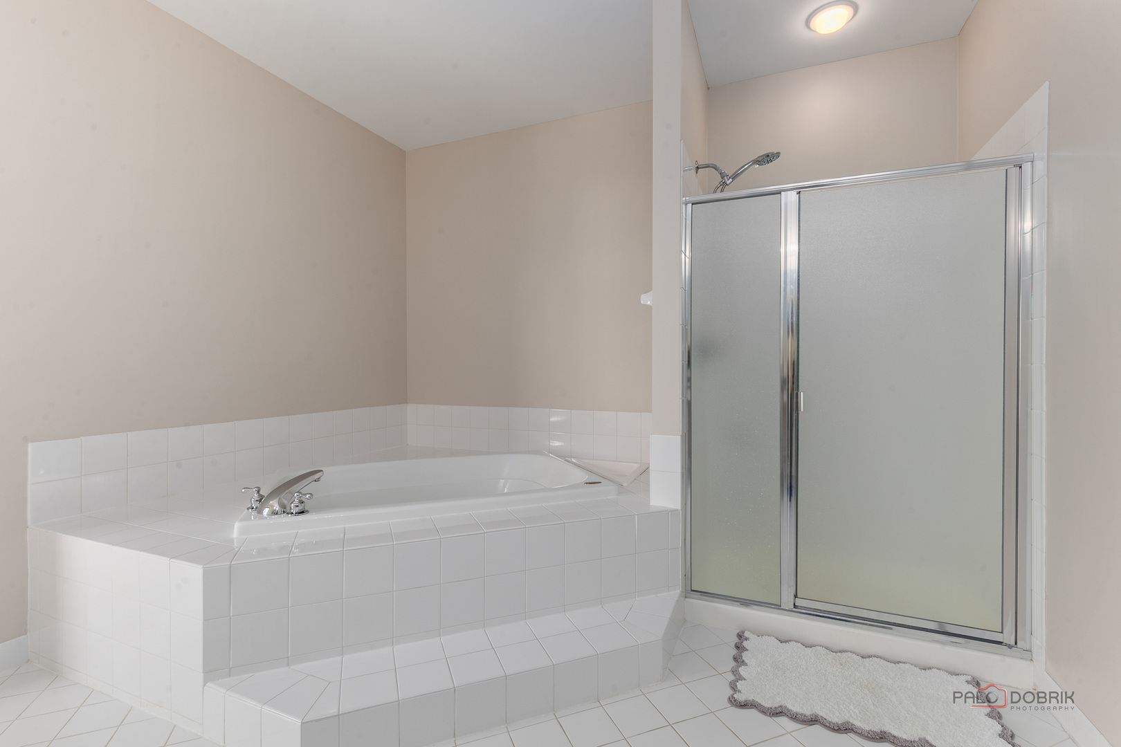 Hawthorn Woods, Illinois, 60047, United States, 5 Bedrooms Bedrooms, ,7 BathroomsBathrooms,Residential,Contingent,2051948