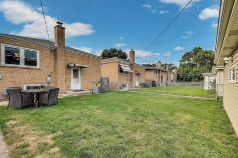 Tiny photo for 4139 Elmwood Avenue, Stickney, IL 60402 (MLS # 12467643)