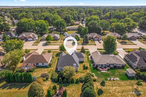 Tiny photo for 305 E Knights Road, Sandwich, IL 60548 (MLS # 12474389)