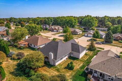 Tiny photo for 305 E Knights Road, Sandwich, IL 60548 (MLS # 12474389)