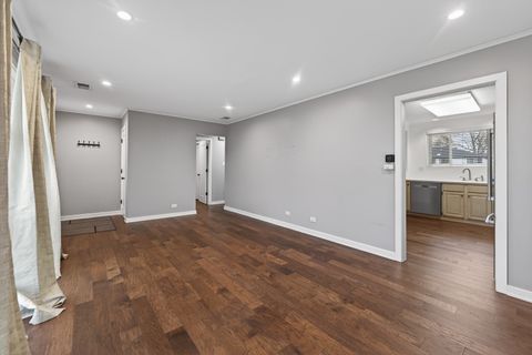 Tiny photo for 1164 W Grant Drive, Des Plaines, IL 60016 (MLS # 12582307)