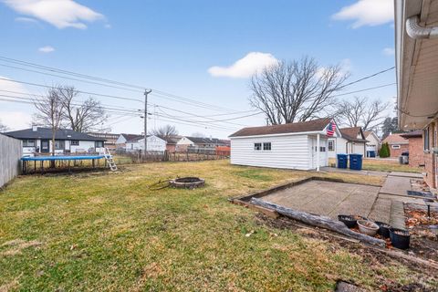 Tiny photo for 1164 W Grant Drive, Des Plaines, IL 60016 (MLS # 12582307)