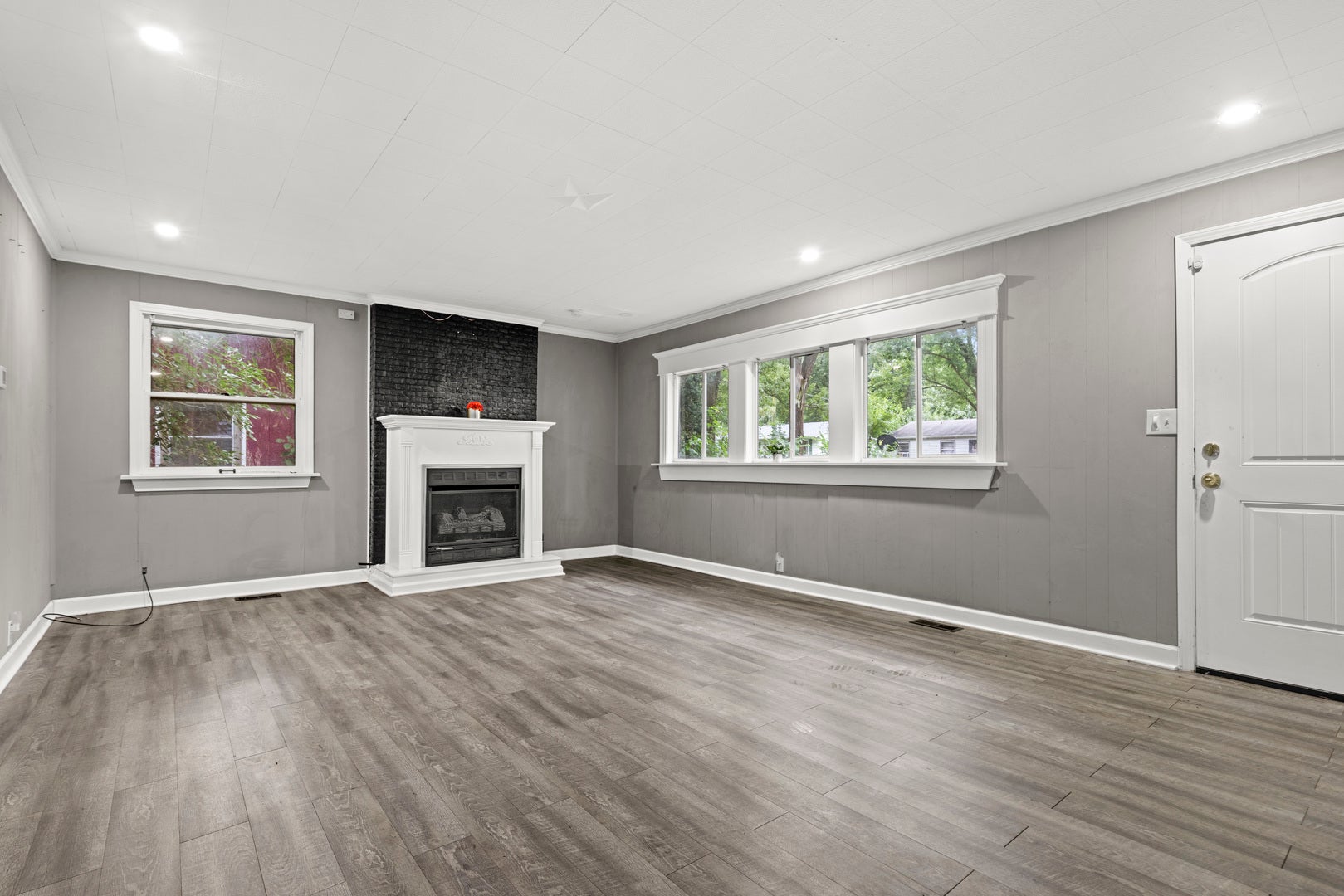 4415 Nina Terrace
