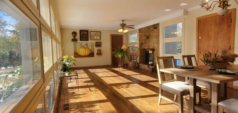 Tiny photo for 2013 Castlewood Road, Highland Park, IL 60035 (MLS # 12501853)