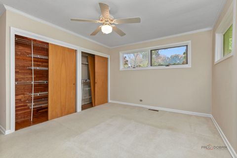Tiny photo for 2013 Castlewood Road, Highland Park, IL 60035 (MLS # 12501853)