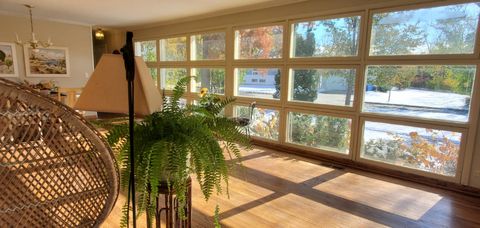 Tiny photo for 2013 Castlewood Road, Highland Park, IL 60035 (MLS # 12501853)