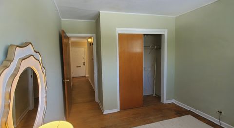 Tiny photo for 2013 Castlewood Road, Highland Park, IL 60035 (MLS # 12501853)