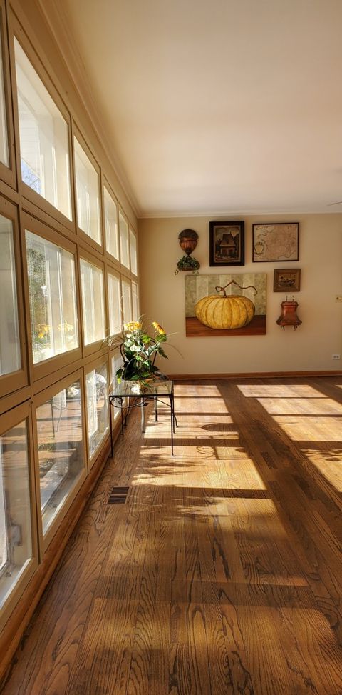 Tiny photo for 2013 Castlewood Road, Highland Park, IL 60035 (MLS # 12501853)