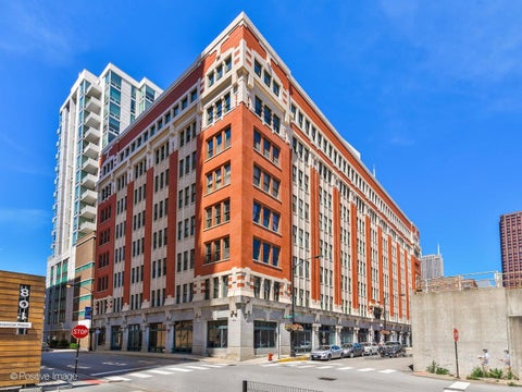Photo of 732 S Financial Place #411, Chicago, IL 60605 (MLS # 12679913)