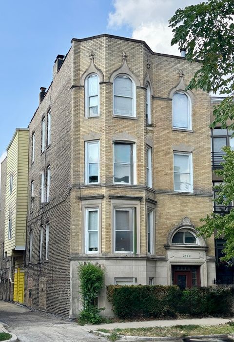 2448 W Iowa Street Chicago IL 60622