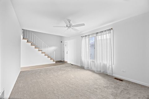 Tiny photo for 1 Scarlet Hawthorne Court, Woodridge, IL 60517 (MLS # 12568389)