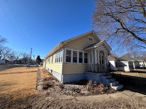 Photo of 408 12th Avenue, Rock Falls, IL 61071 (MLS # 12575795)