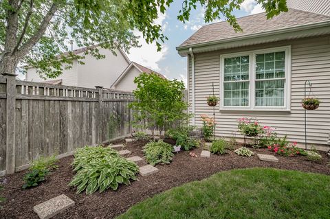 Tiny photo for 4606 Carrier Circle, Plainfield, IL 60586 (MLS # 12580901)