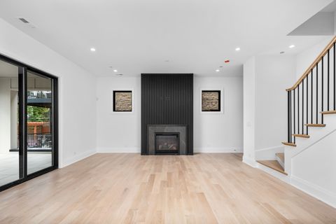 Tiny photo for 2832 N Racine Avenue #2W, Chicago, IL 60657 (MLS # 12505014)