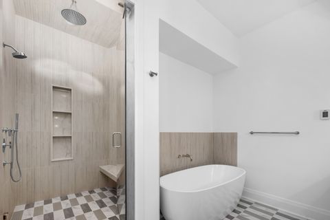 Tiny photo for 2832 N Racine Avenue #2W, Chicago, IL 60657 (MLS # 12505014)