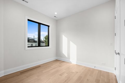 Tiny photo for 2832 N Racine Avenue #2W, Chicago, IL 60657 (MLS # 12505014)