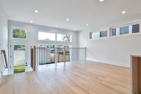 Tiny photo for 4527 N Keystone Avenue, Chicago, IL 60630 (MLS # 12599075)