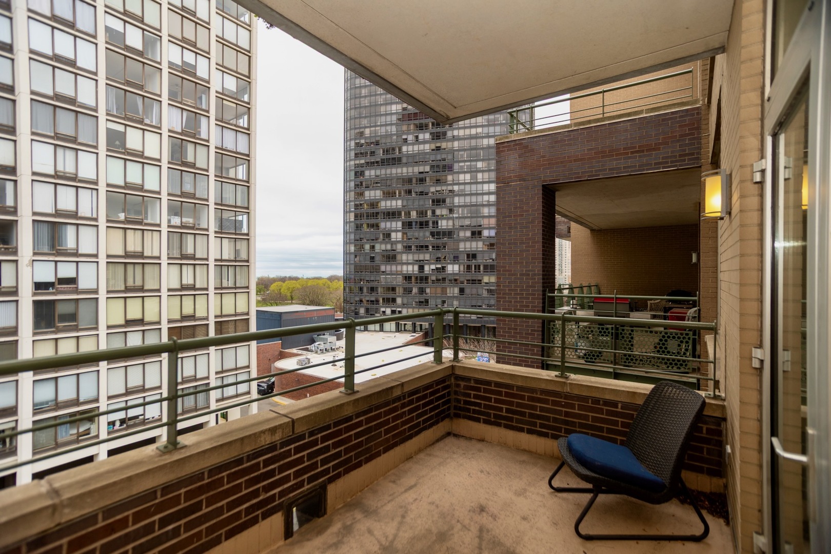 5430 N SHERIDAN Road 703