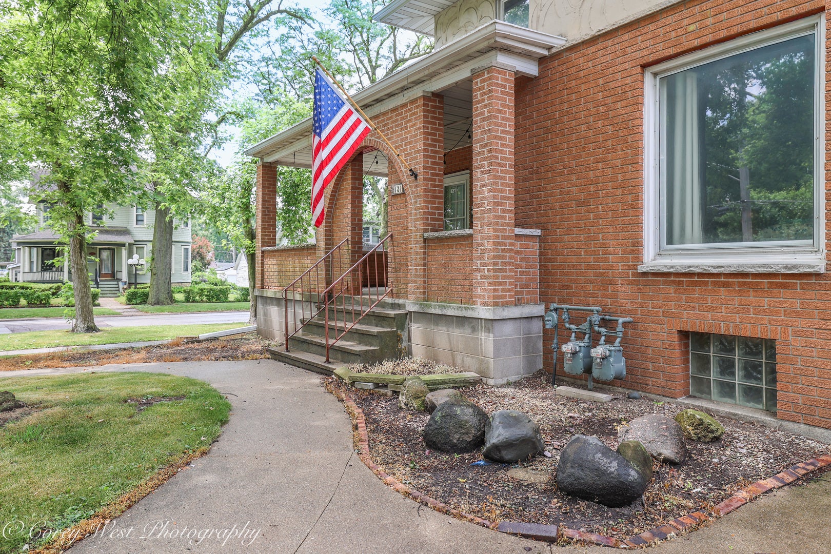 131 S 7th Street