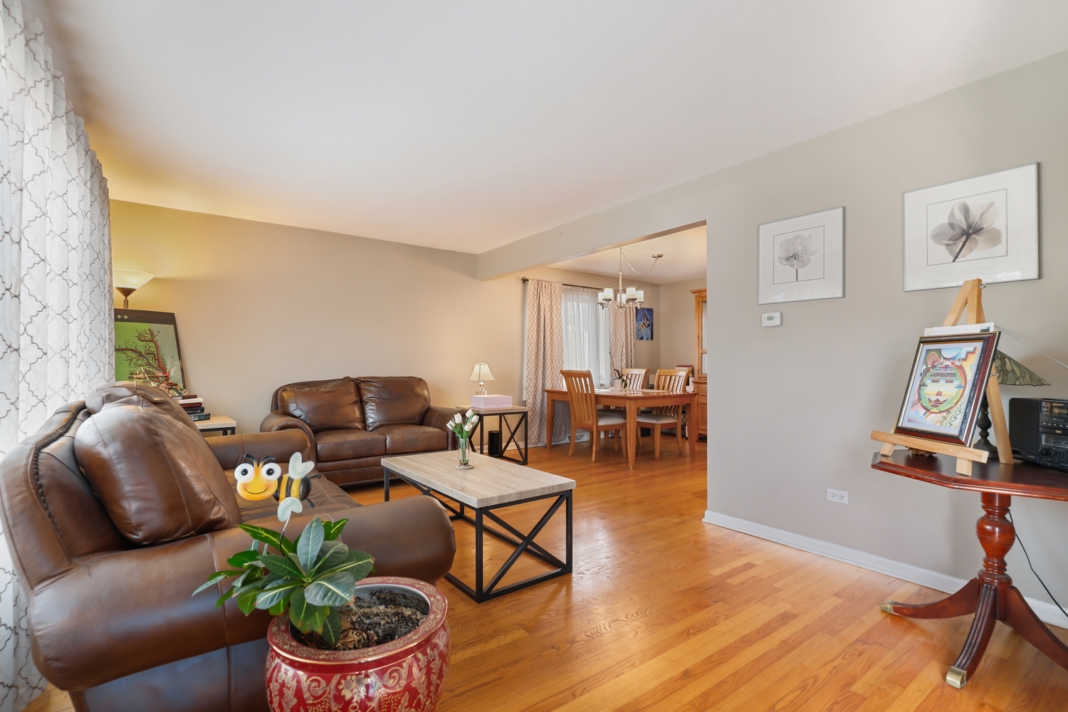 4913 W 105th Street