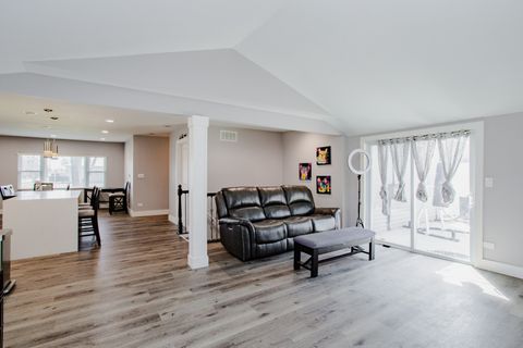 Tiny photo for 406 Rose Street, Bensenville, IL 60106 (MLS # 12605134)