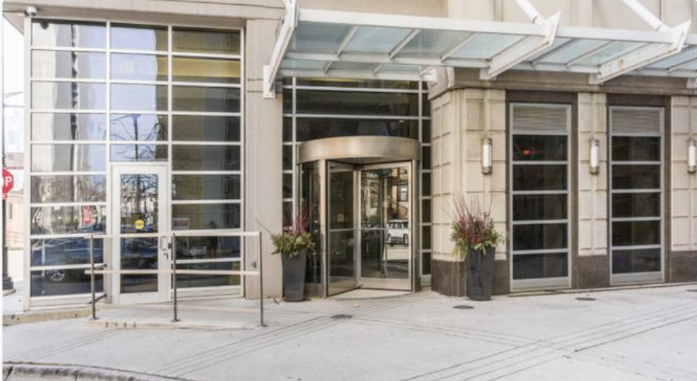 700 N Larrabee Street 1003