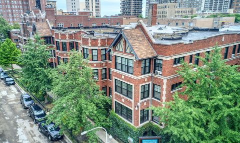 1066 W Glenlake Avenue 1 Chicago IL 60660
