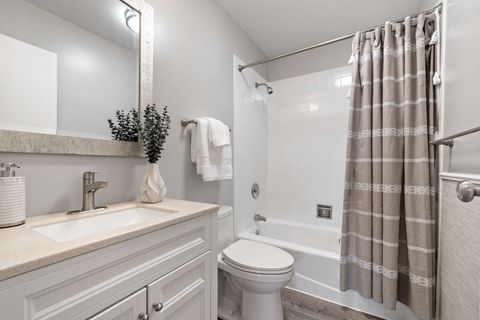 Tiny photo for 2201 S Grace Street #305, Lombard, IL 60148 (MLS # 12478840)