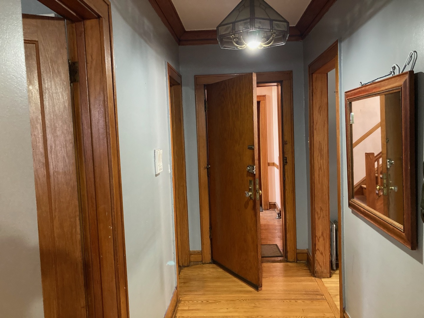 5400-08 W George Street