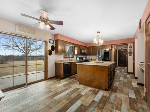 Tiny photo for 9S321 Chandelle Drive, Naperville, IL 60564 (MLS # 12573916)