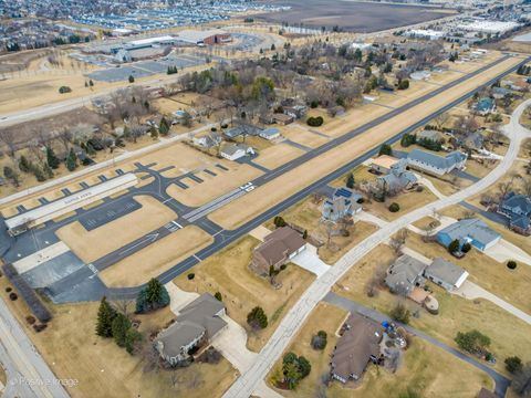 Tiny photo for 9S321 Chandelle Drive, Naperville, IL 60564 (MLS # 12573916)