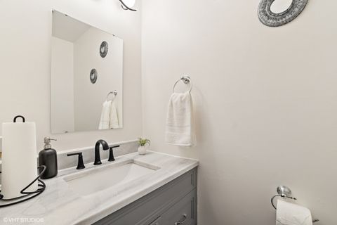 Tiny photo for 18 Ascot Lane, Streamwood, IL 60107 (MLS # 12626379)