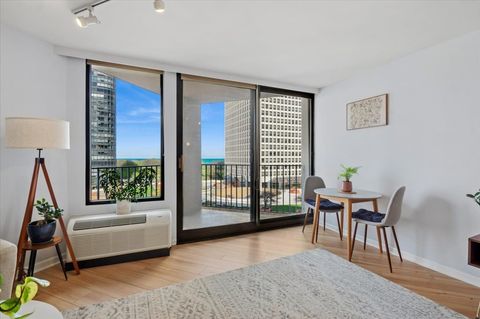 Tiny photo for 5320 N Sheridan Road #708, Chicago, IL 60640 (MLS # 12623983)