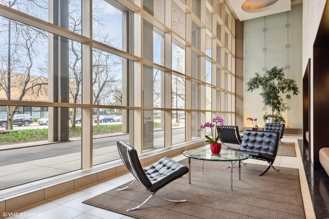 5320 N Sheridan Road 708