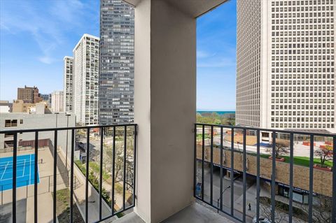 Tiny photo for 5320 N Sheridan Road #708, Chicago, IL 60640 (MLS # 12623983)