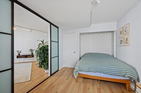 Tiny photo for 5320 N Sheridan Road #708, Chicago, IL 60640 (MLS # 12623983)